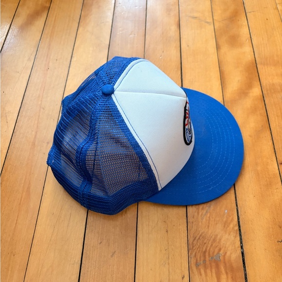 Blink-182 2011 Limited Tour Trucker Hat - Picture 2 of 5